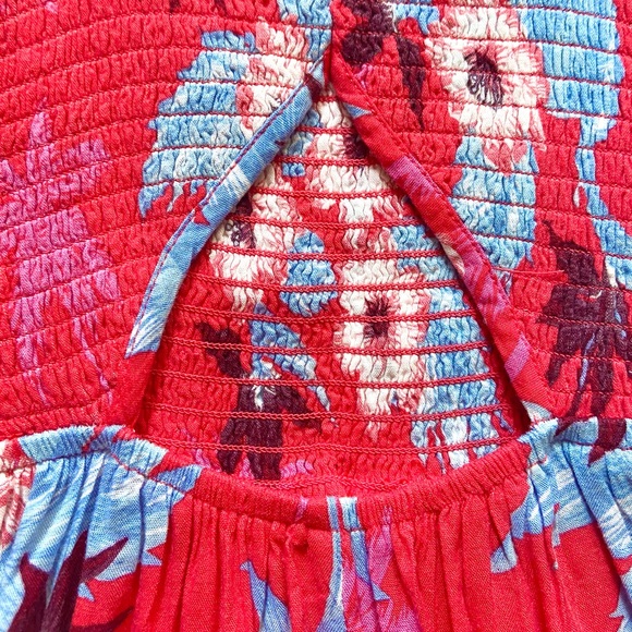 American Eagle Cut Out Floral Elastic Beach Dress - Picture 4 of 6